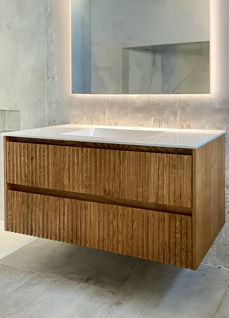 Mobile da bagno in legno effetto cannettato con specchio