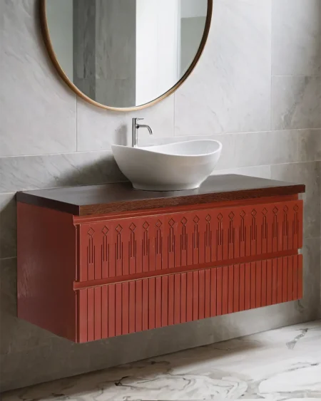 Mobile da bagno sospeso in legno massello color rame con due cassetti decorati e vasca in ceramica