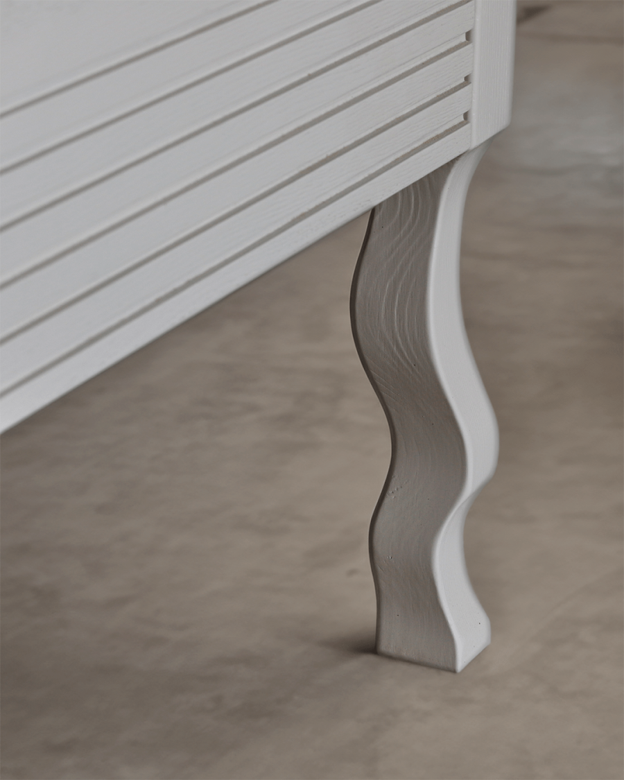 Mobile da Bagno in legno color tortora chiaro dogato con piedi torniti e due cassetti con guide ammortizzate - immagine 4