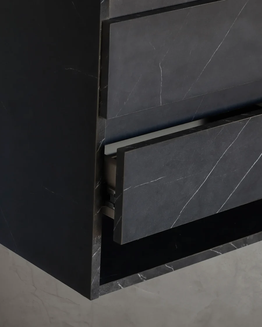 Mobile da bagno sospeso con tre cassetti e vasca in ceramica - immagine 3